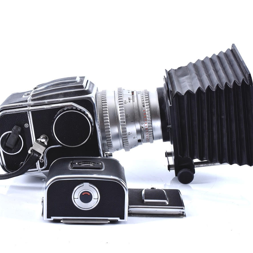 CAMERA, Hasselblad 500 C with lens.