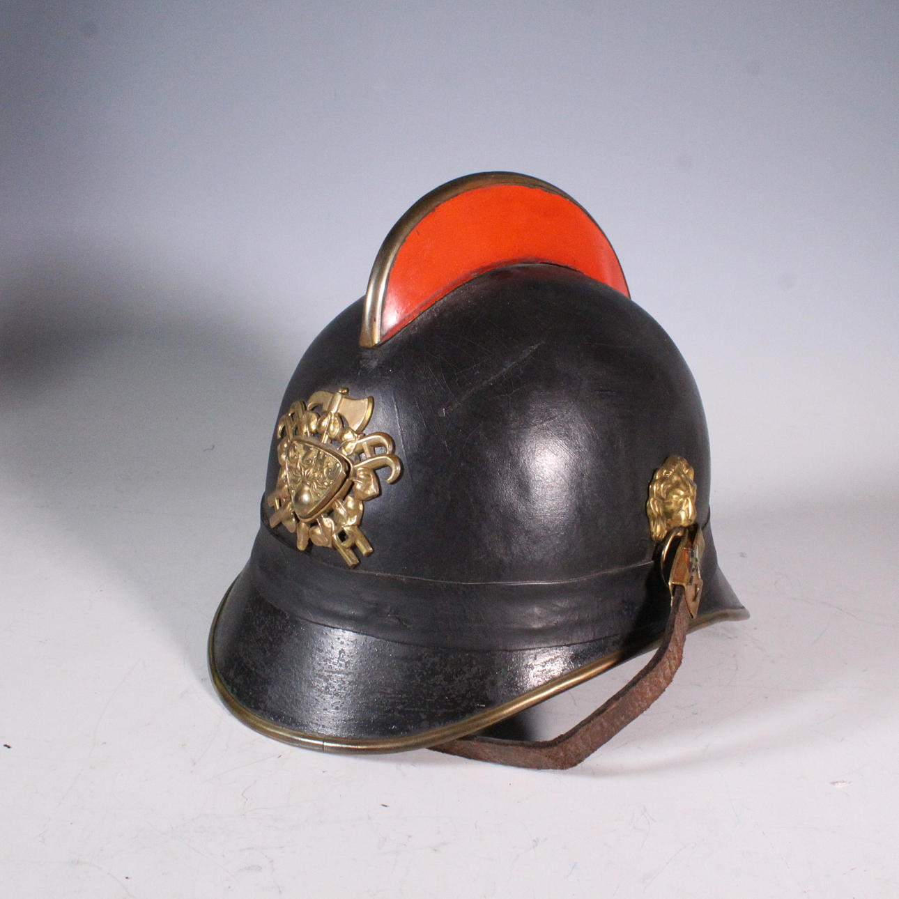 Czechoslovakia, fire helmet, leather, brass.
