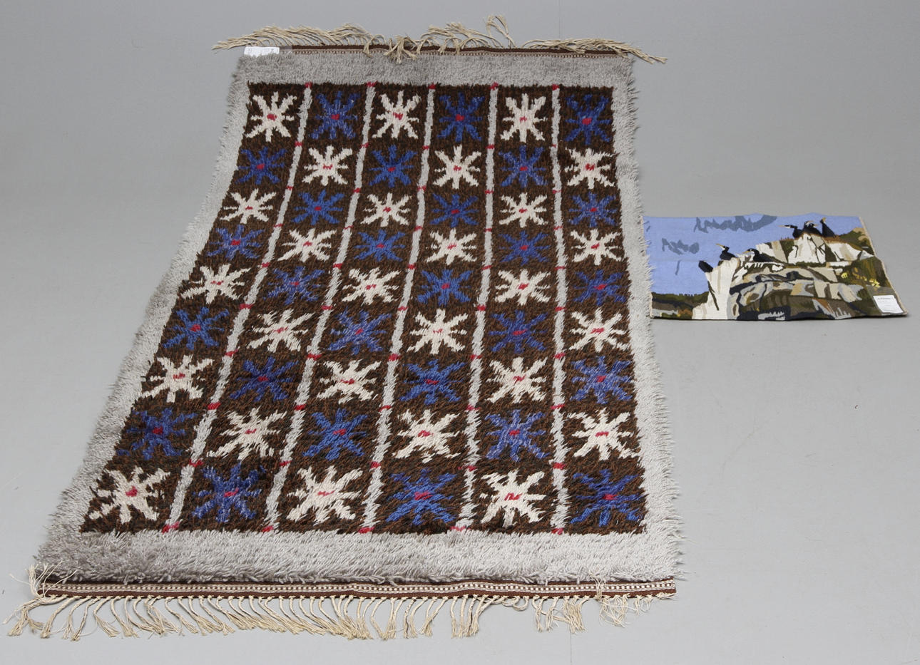 MATTA rya 215X98 cm samt flamskväv.