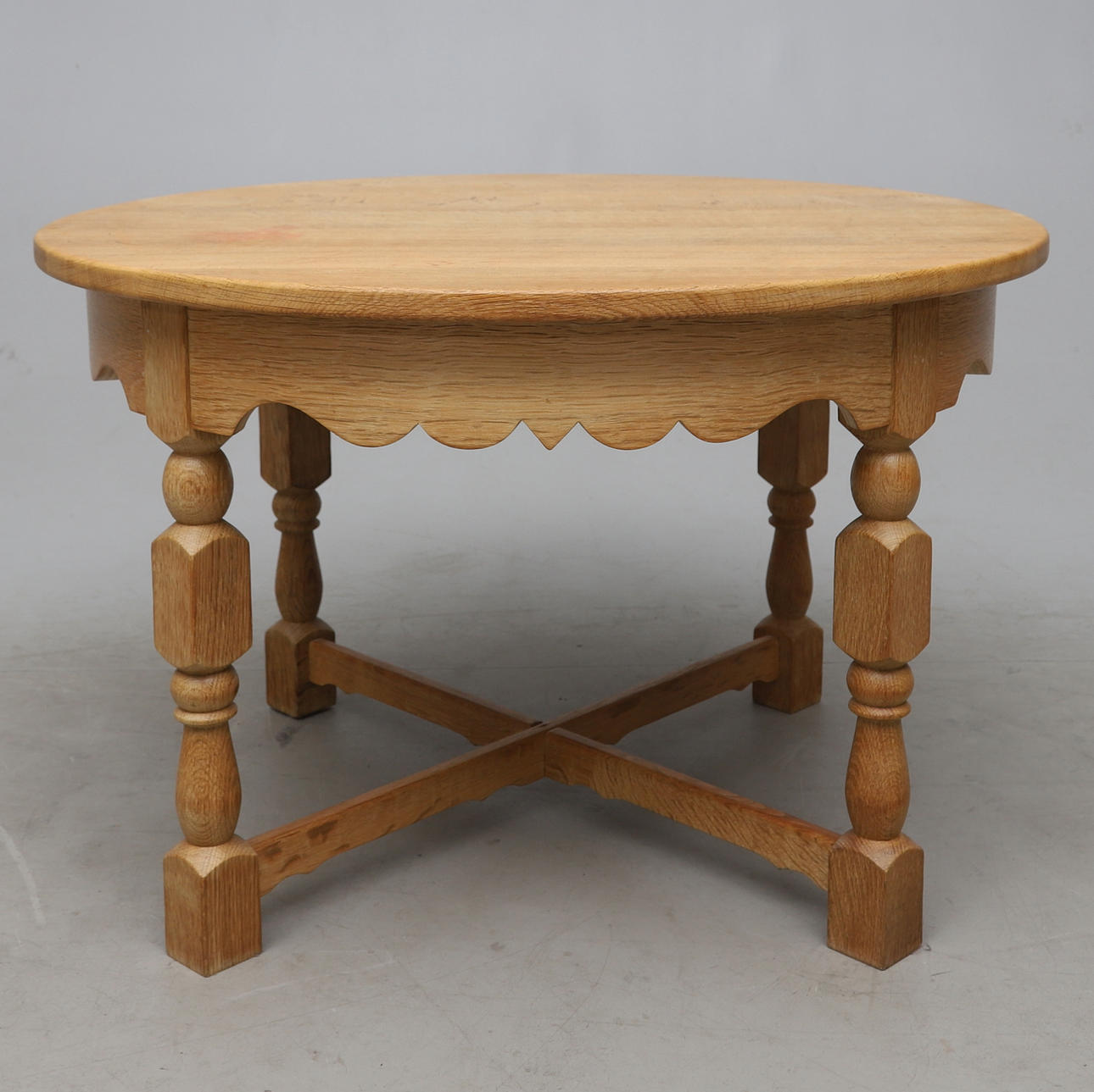 SOFFBORD, ek, 1900-talets andra hälft.