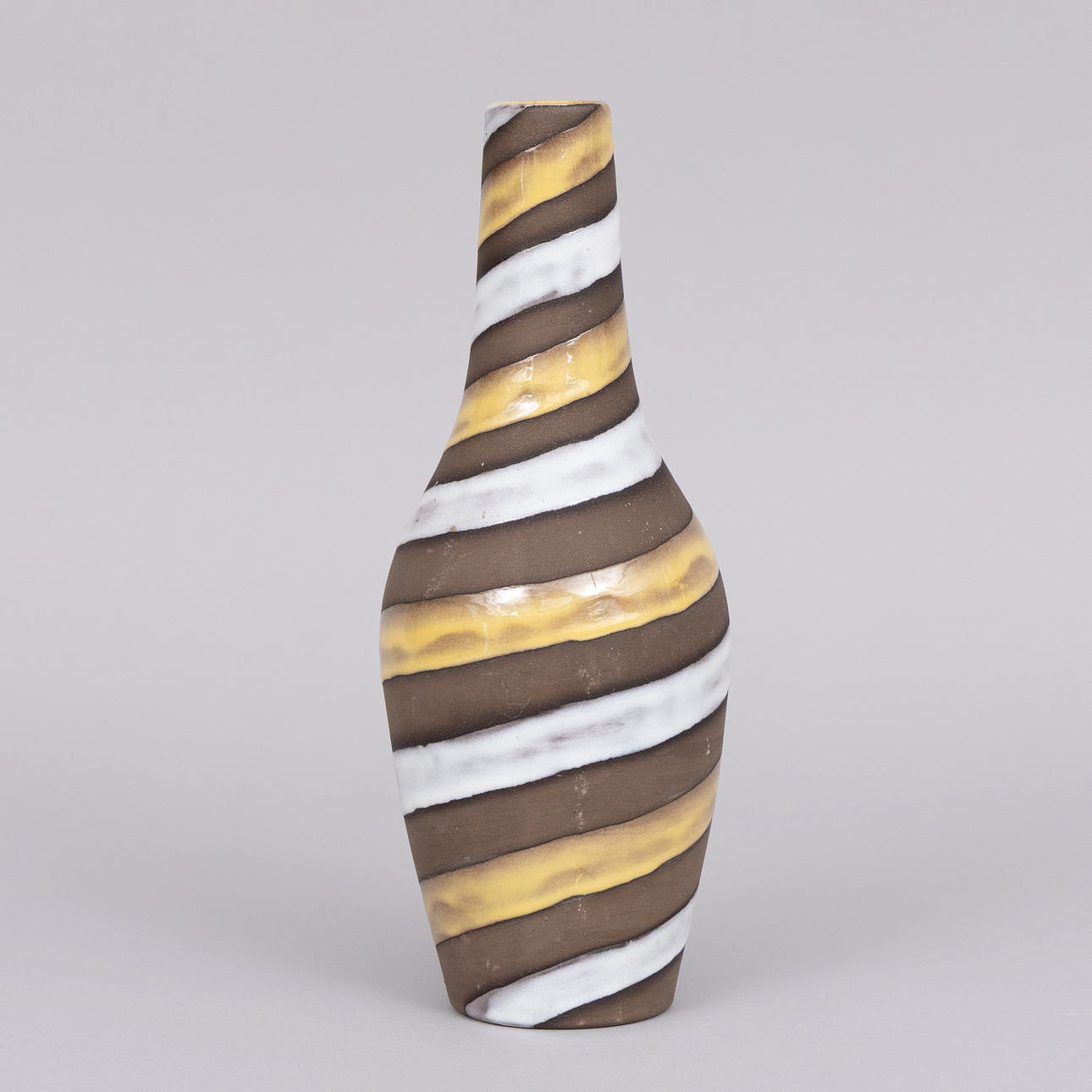 INGRID ATTERBERG. Vase “Spiral”, partially glazed earthenware, Upsala Ekeby.