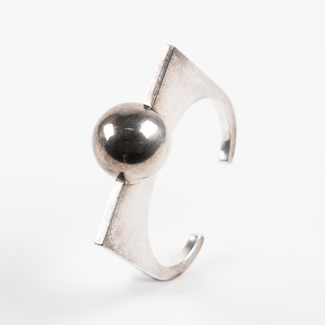 SIGURD PERSSON. Silver bangle, Stockholm.