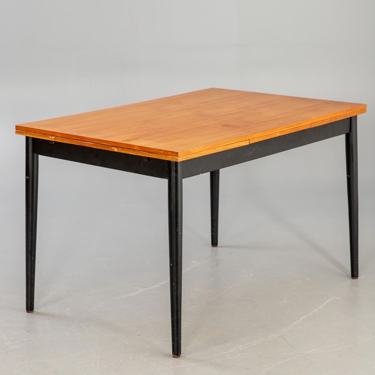 Extendable dining table, 1960s.