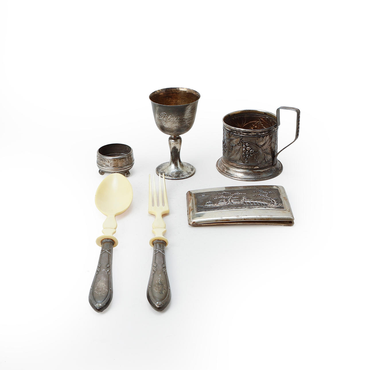 SILVER OBJECTS, 6 pcs, Russian, Polish and Soviet stamps.Total weight approx. 470 grams.