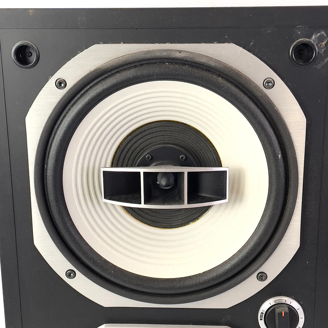 SPEAKERS, 1 pair. Kenwood, “LS-770