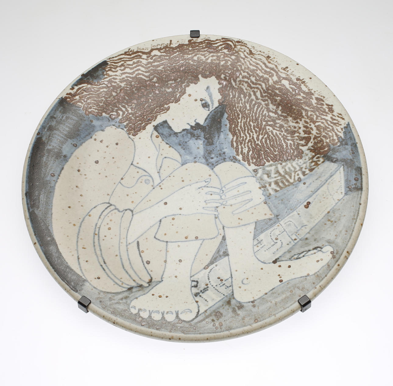 JACKIE LYND. keramik, väggplatta, Rörstrand, numrerad 132/150.