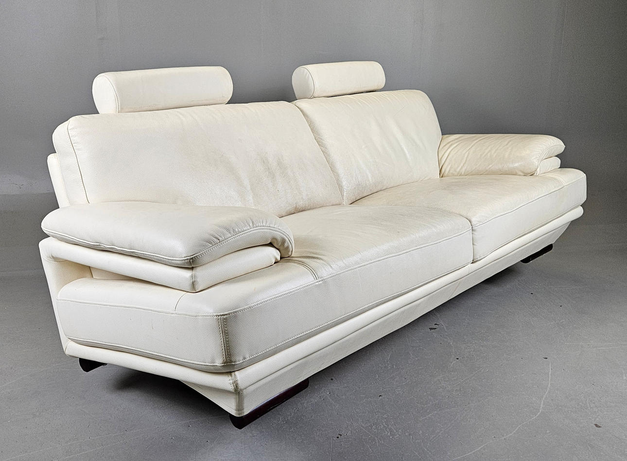 Ein Sofa, Natuzzi, Italien.