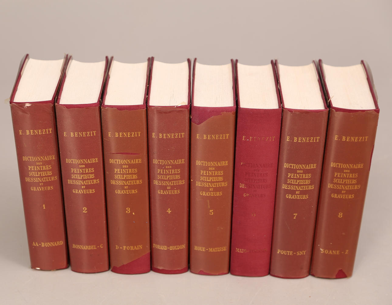 KONSTNÄRSLEXIKON, 8 delar, E.Benezit, fransk text.