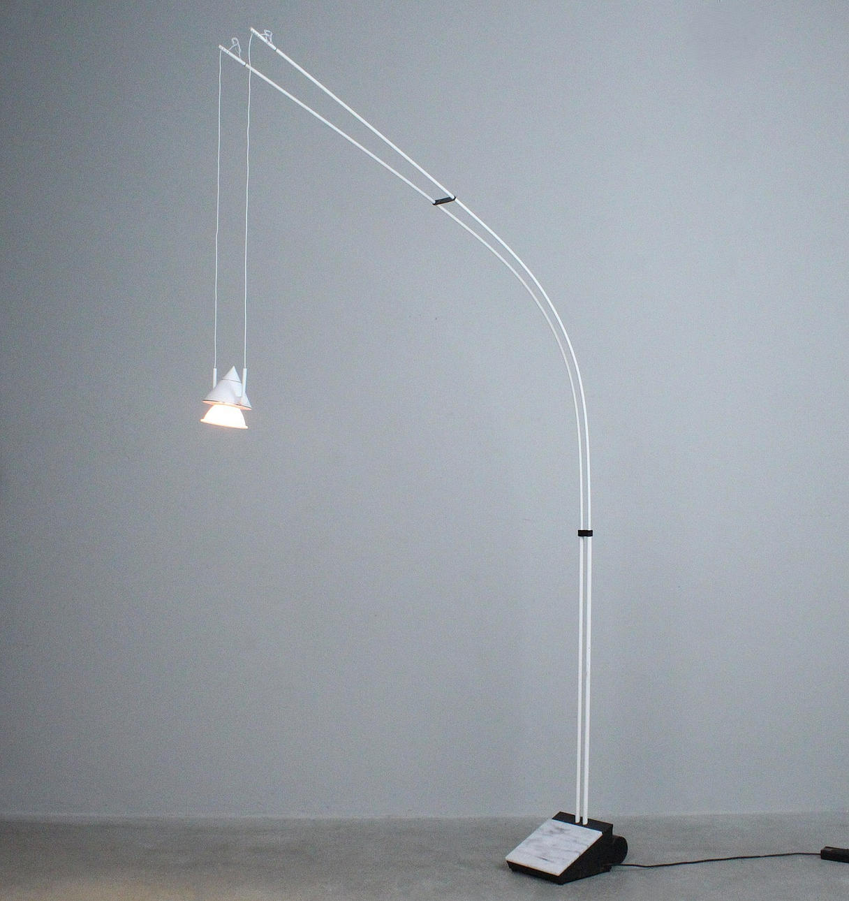 BRENDEL. floor lamp with marble base, dimmable.