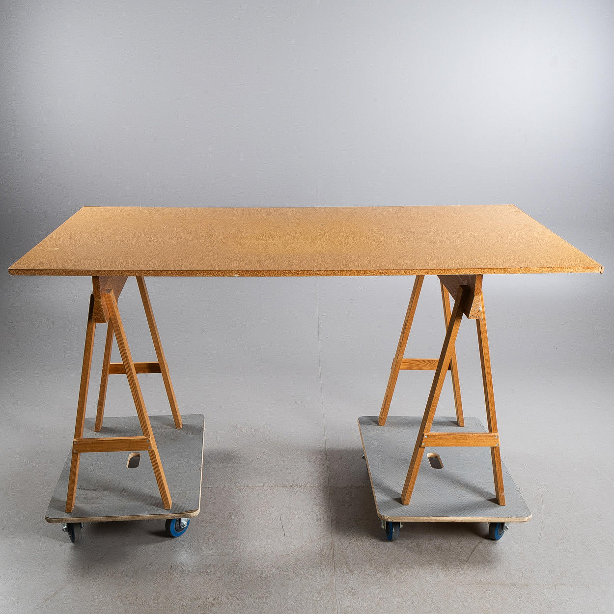 WORKTABLE, loose top on pine nuts, 19/2000's.