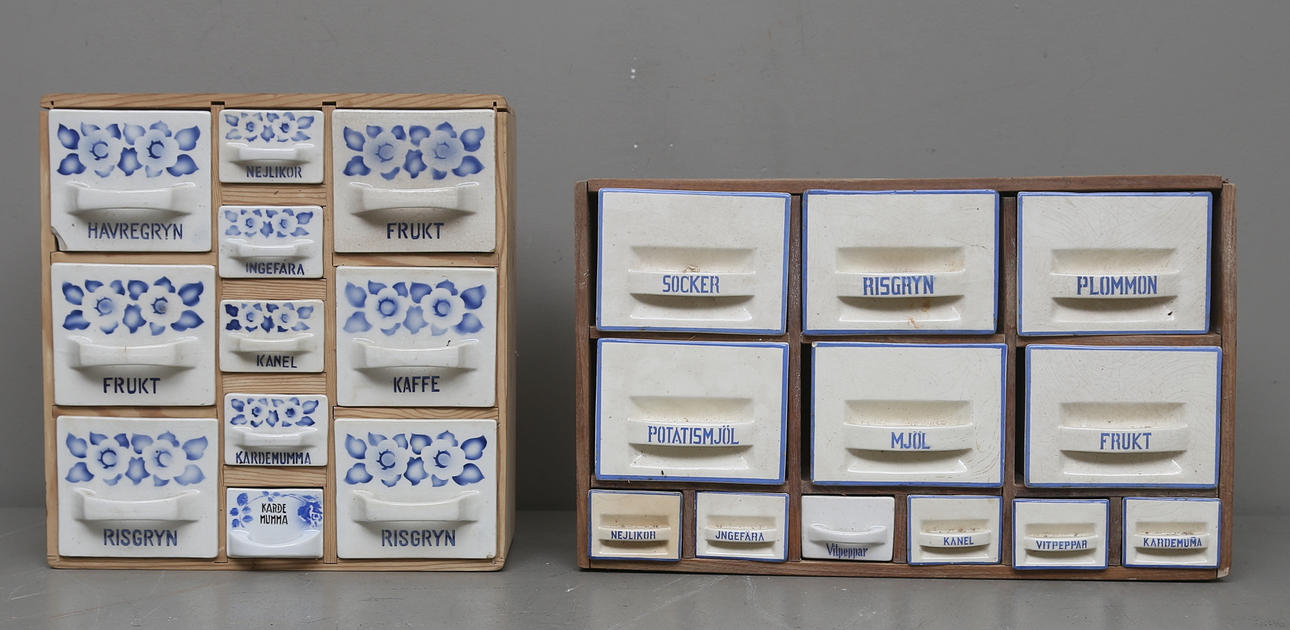 KRYDD- OCH SPECERIUPPSATS, 2 st, 1900-tal.