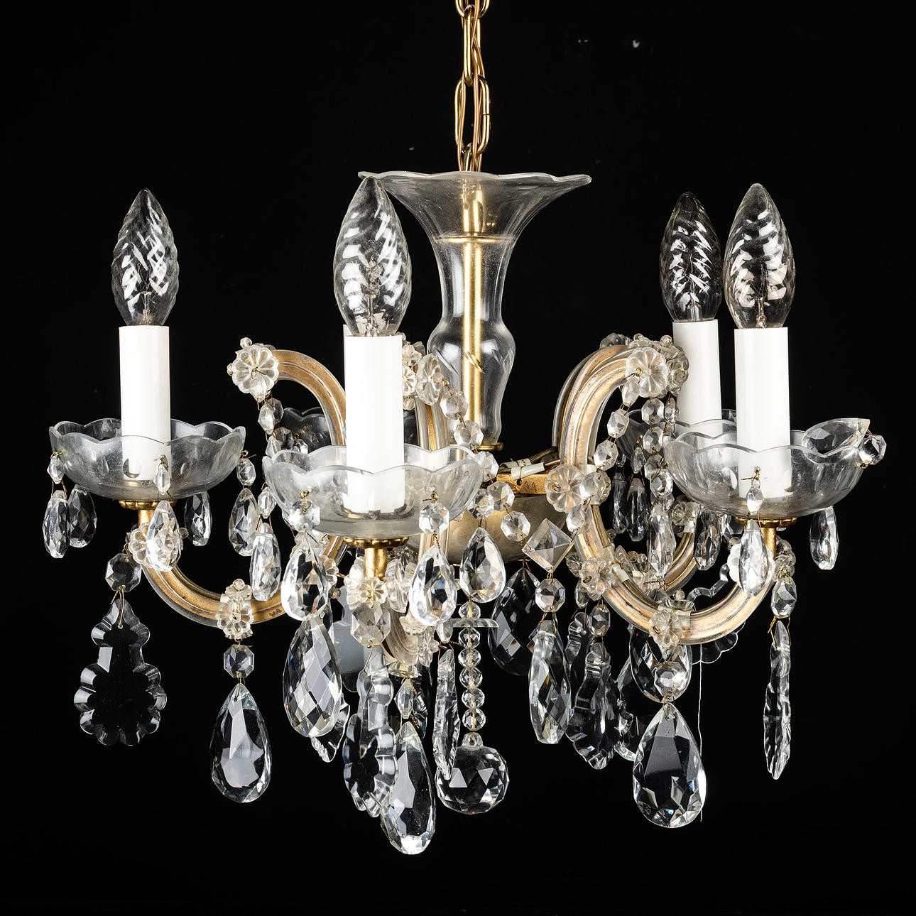 CHANDELIER, Venetian style.