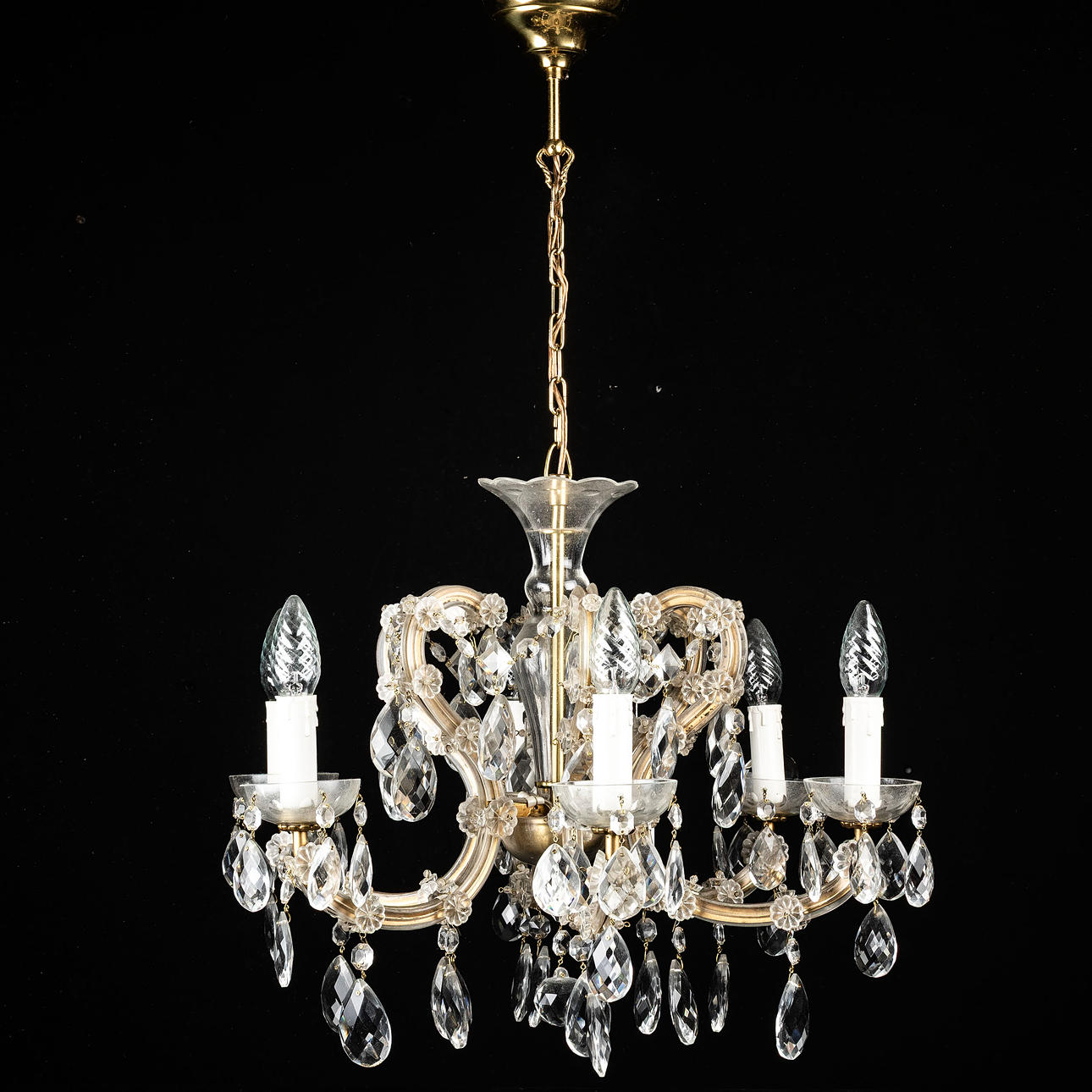 CHANDELIER, Venetian style.