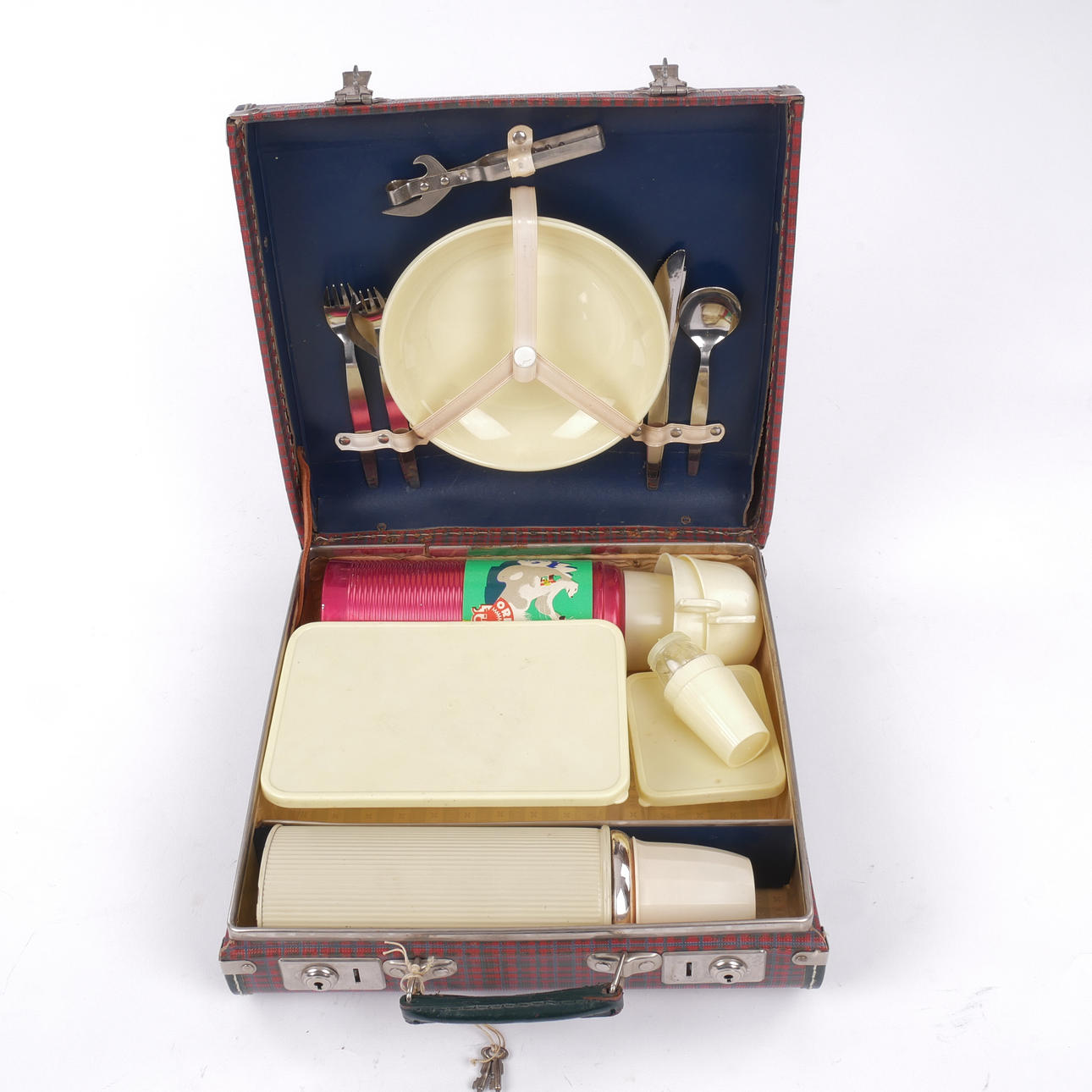 PICNIC SET, for 2 persons, mid 20th century.