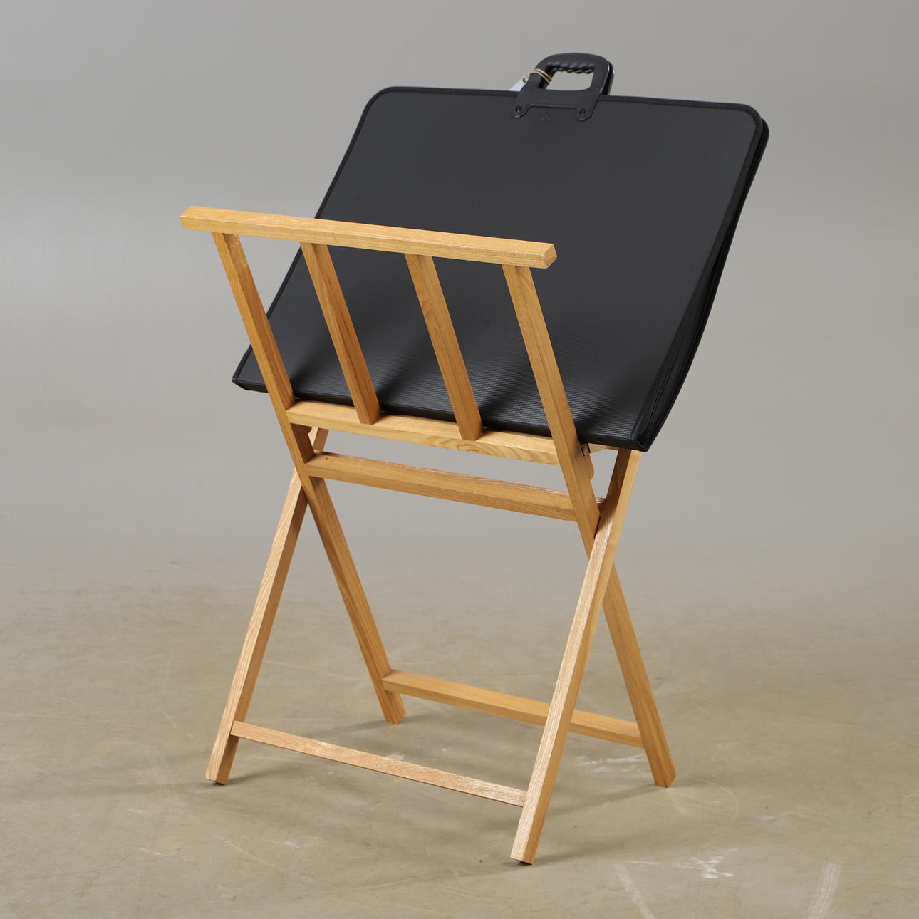 GRAFISCHE WIEGE UND KÜNSTLERMAPPE, Eiche/Kunstmaterial, Drewex, Malmö.