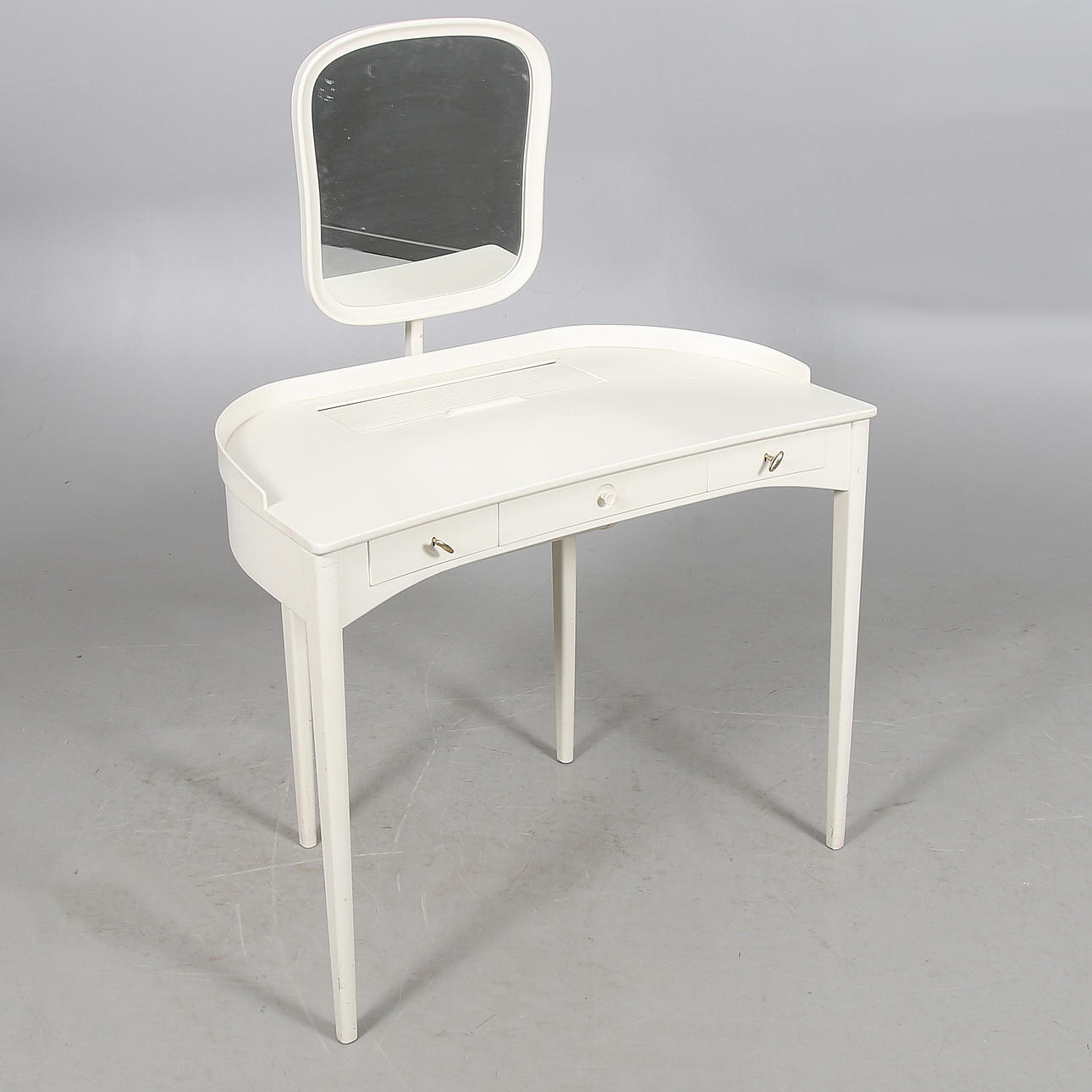 TOALETTBORD, "Birgitta", Carl Malmsten för Bodafors, 1962.