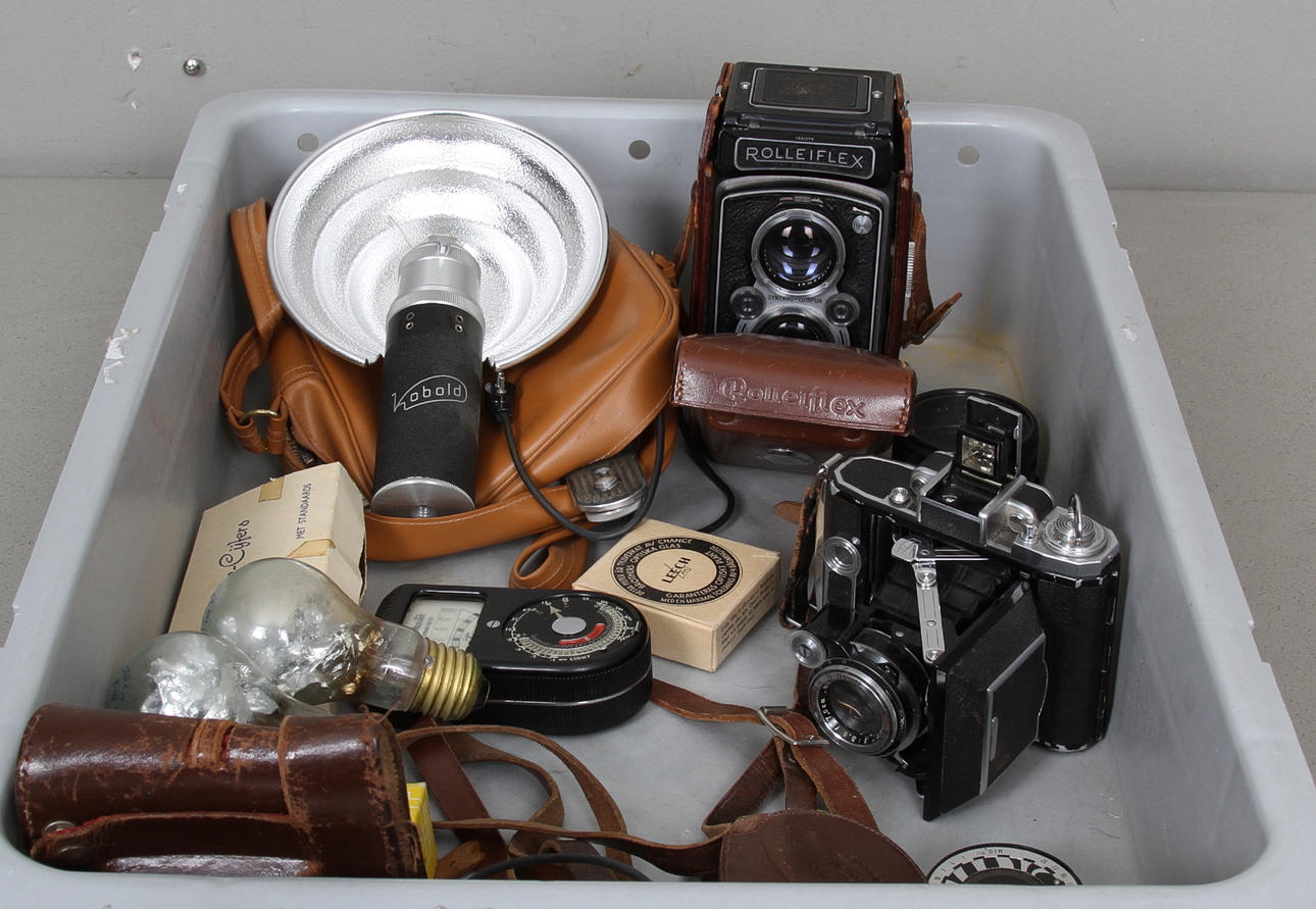 KAMEROR SAMT UTRUSTNING, Rolleiflex samt Super ikonta 531.
