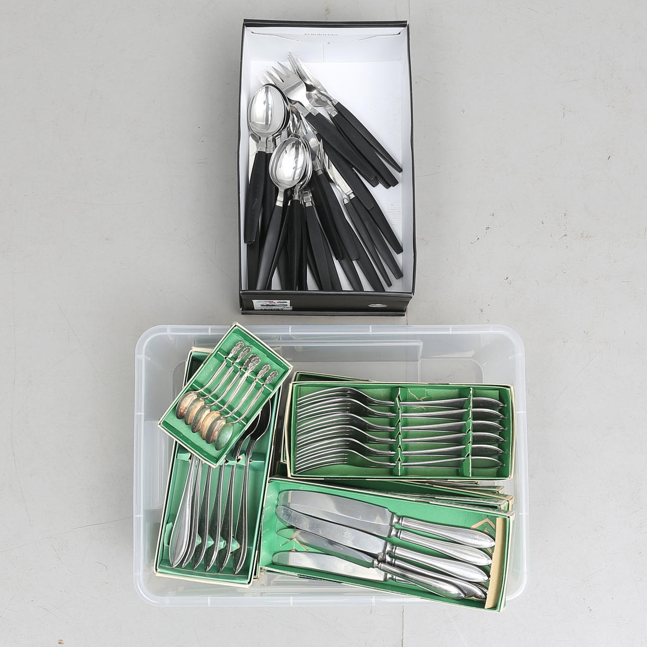 BESTICKSSUPPSÄTTNING, 107 delar, m.m, 1900-tal.