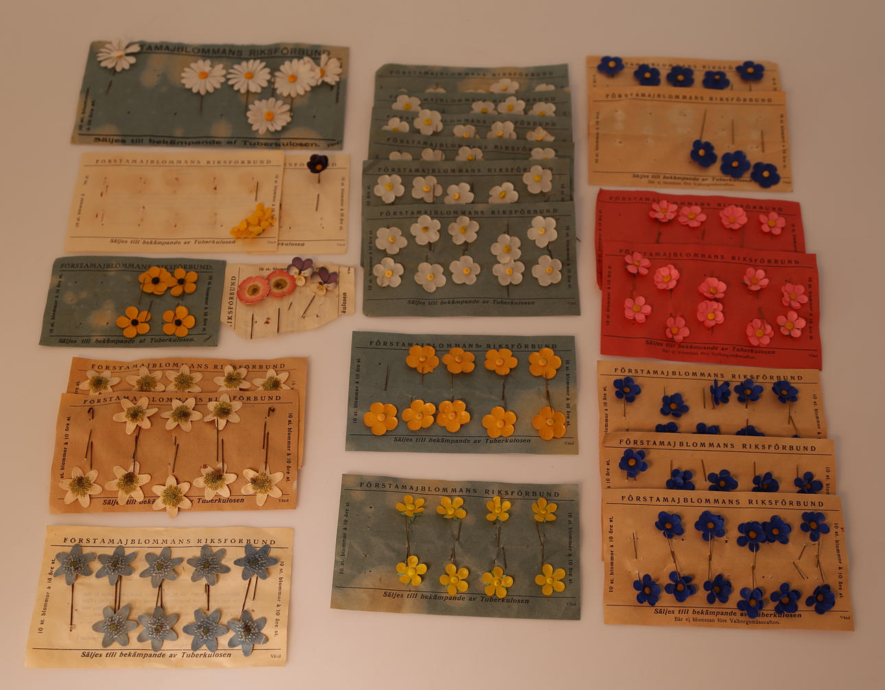 MAJBLOMMOR, ca 170 st, 1913 - 1927.