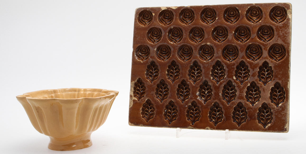 FORMAR, 2 st, keramik, 1800-tal.