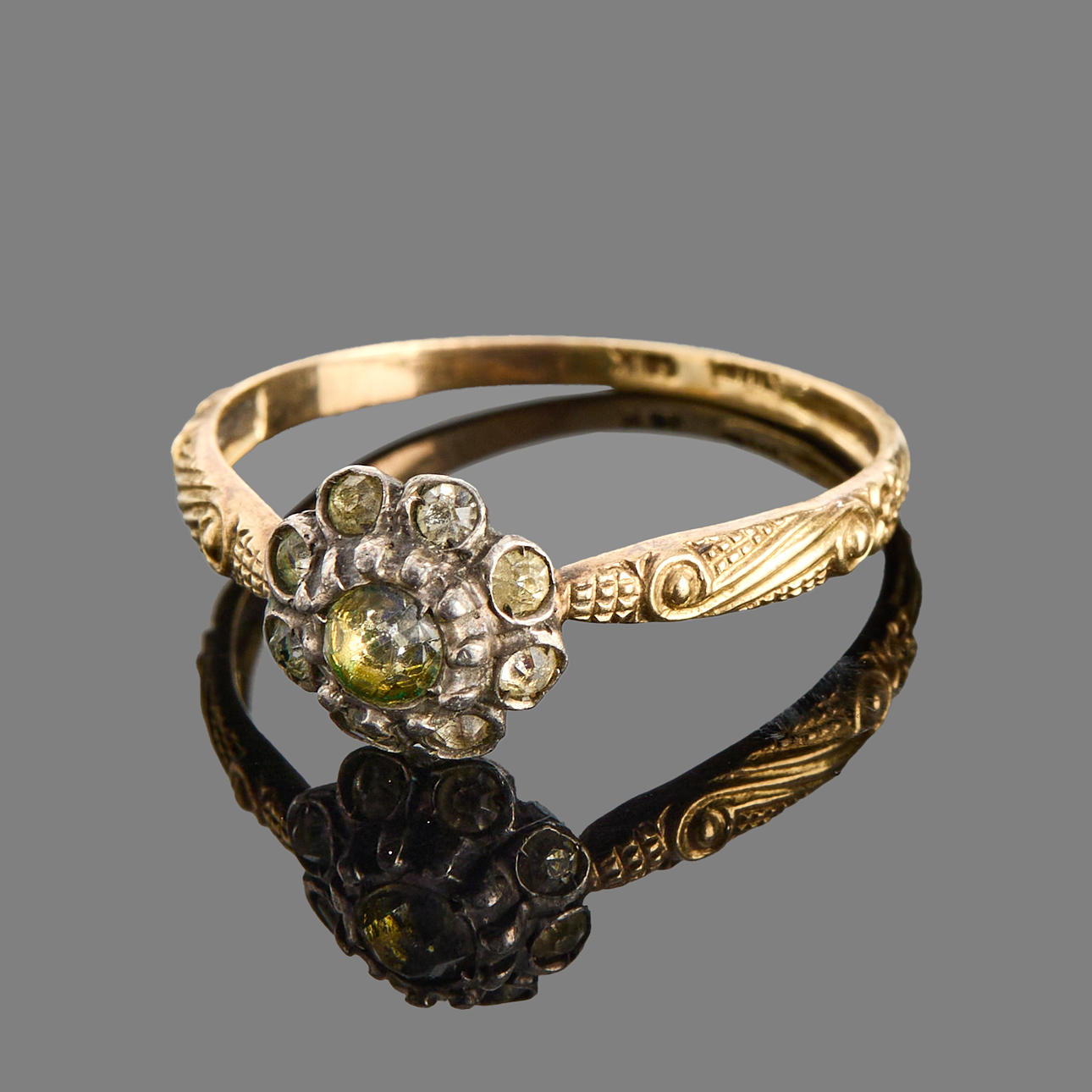 RING 14k gold with rose stones, 8+1.
