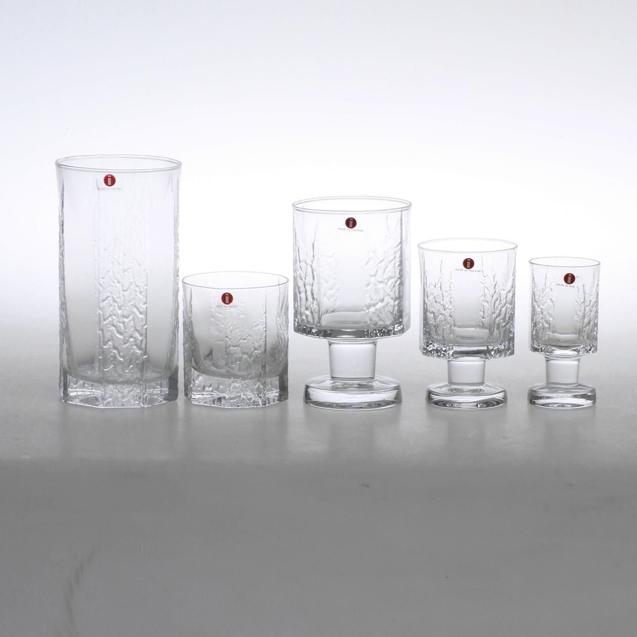 SERVISDELAR, ca 32 delar, "Kalinka", Timo Sarpaneva, Iittala.