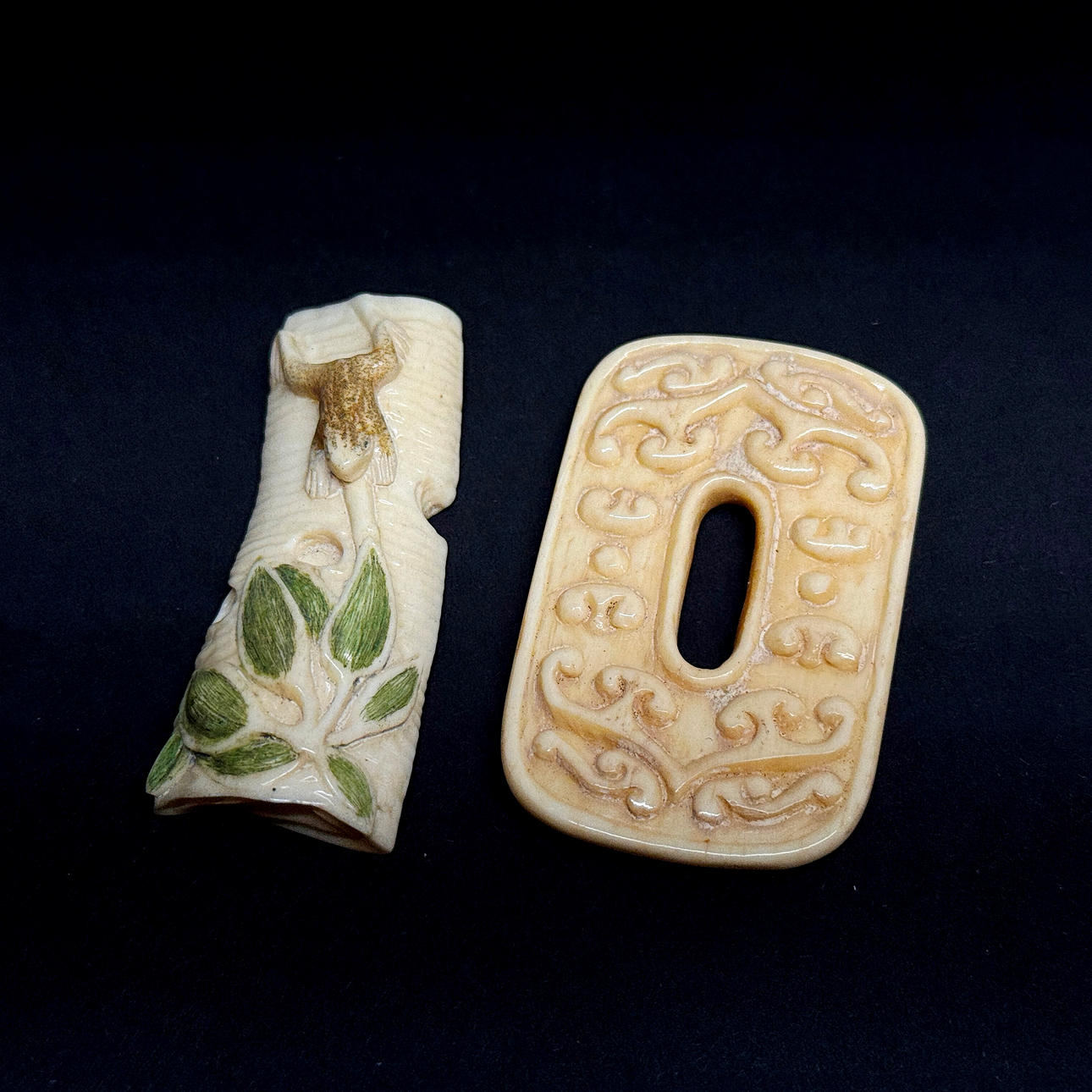 TWO JAPANESE CARVED BONE ITEMS.