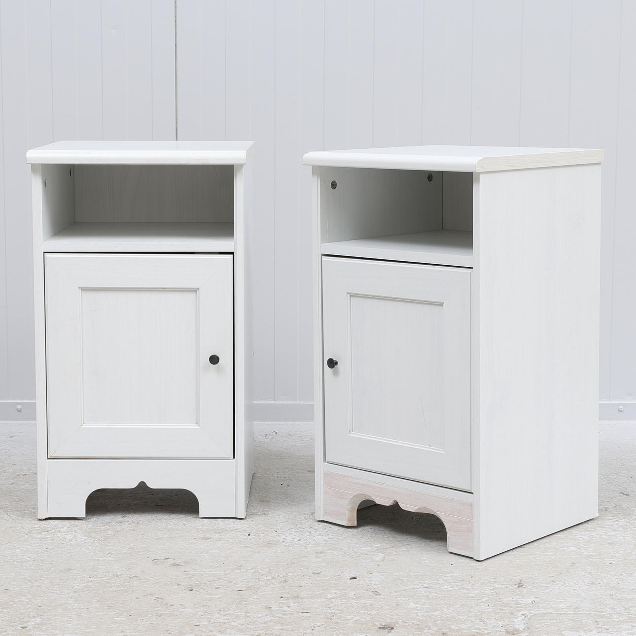 BEDSIDE TABLE, 1 pair, wood, contemporary.