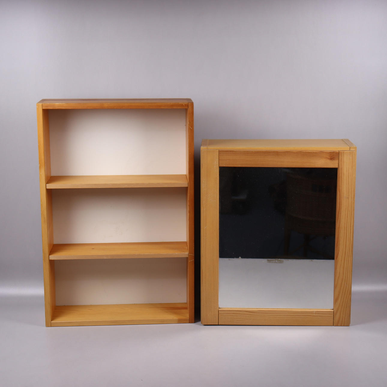 BADRUMSKÅP, möjligen IKEA.