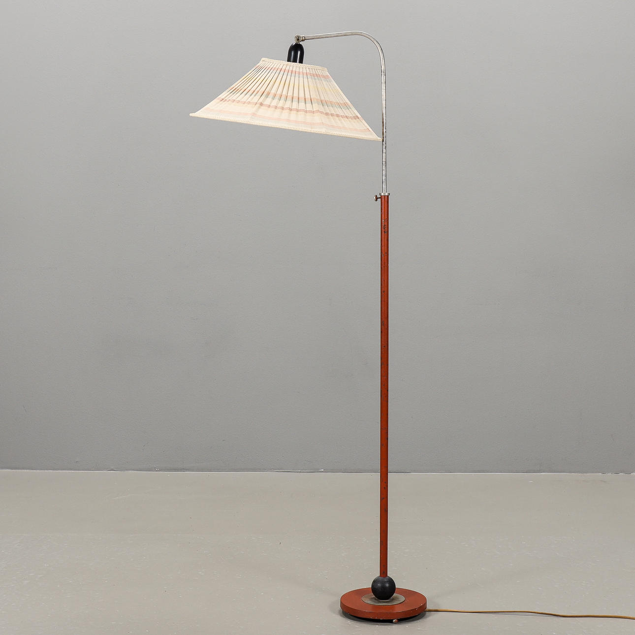 A 'Funkis' floor lamp, 1930s/40s.