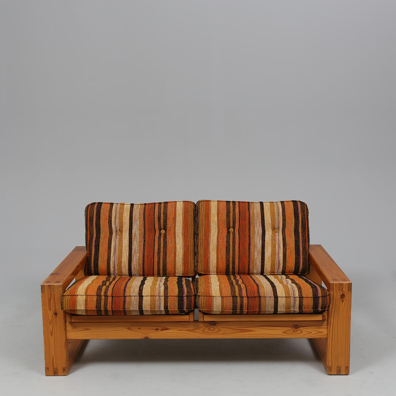 YNGVE EKSTRÖM. Sofa, Kiefer, schwedisch.