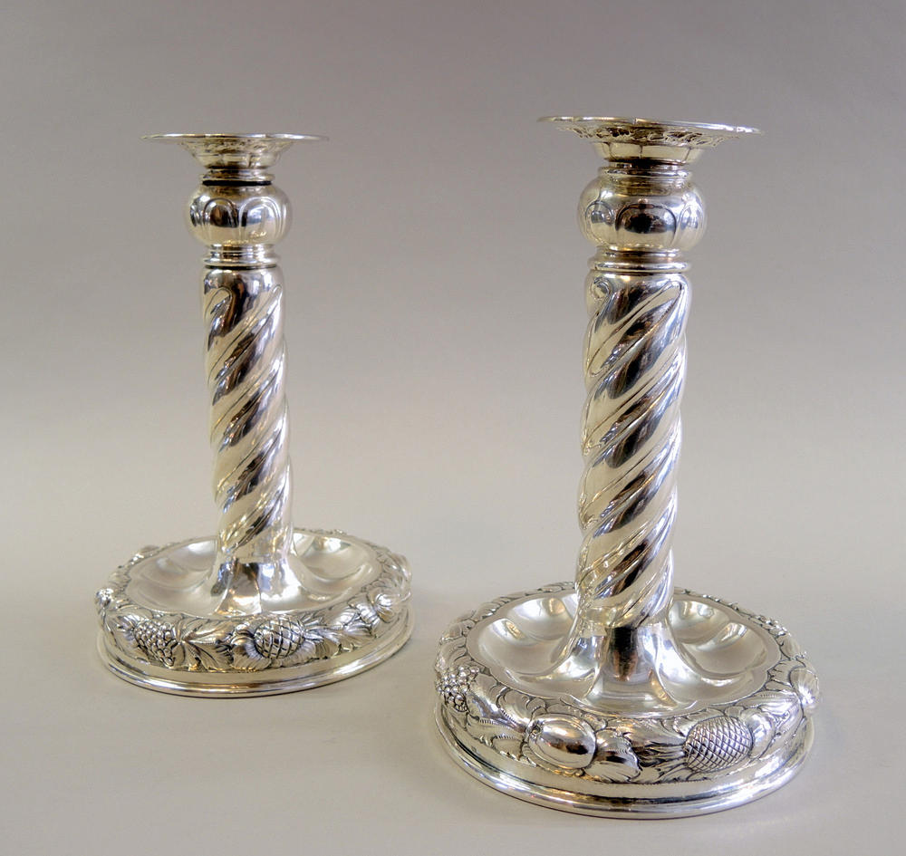 AXEL SALOMONSEN. PAR SILVER LJUSKRONOR I BAROCKSTIL, SVERIGE.