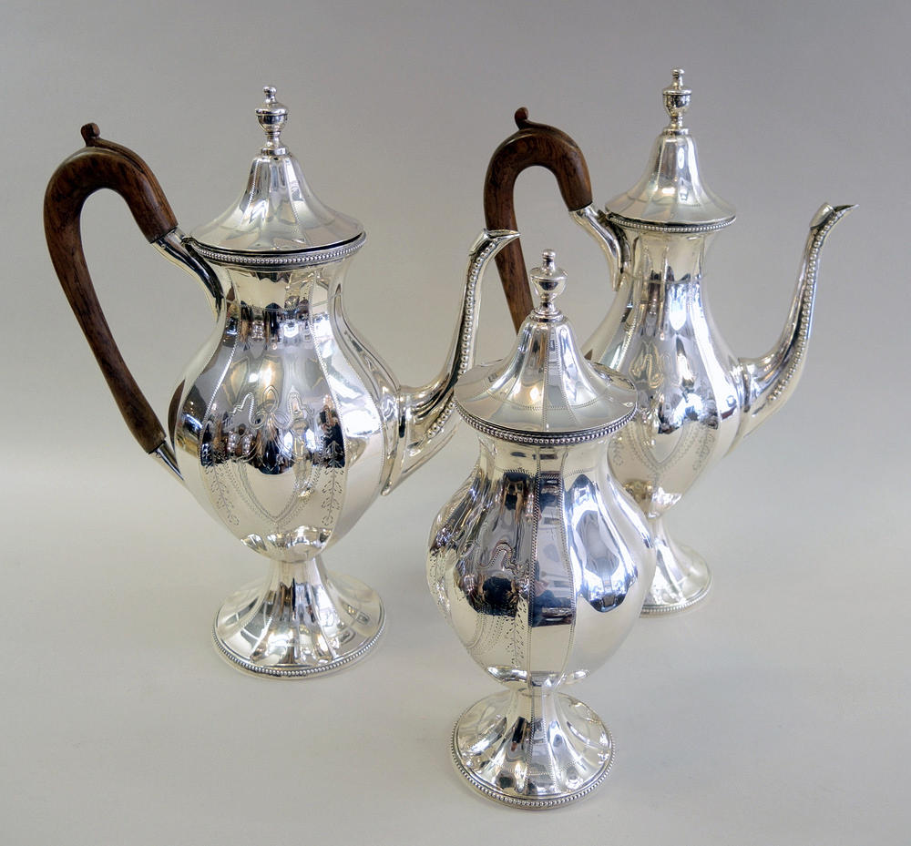 KAFFE OCH MOCKA SET MED SOCKERSKÅL, SILVER.