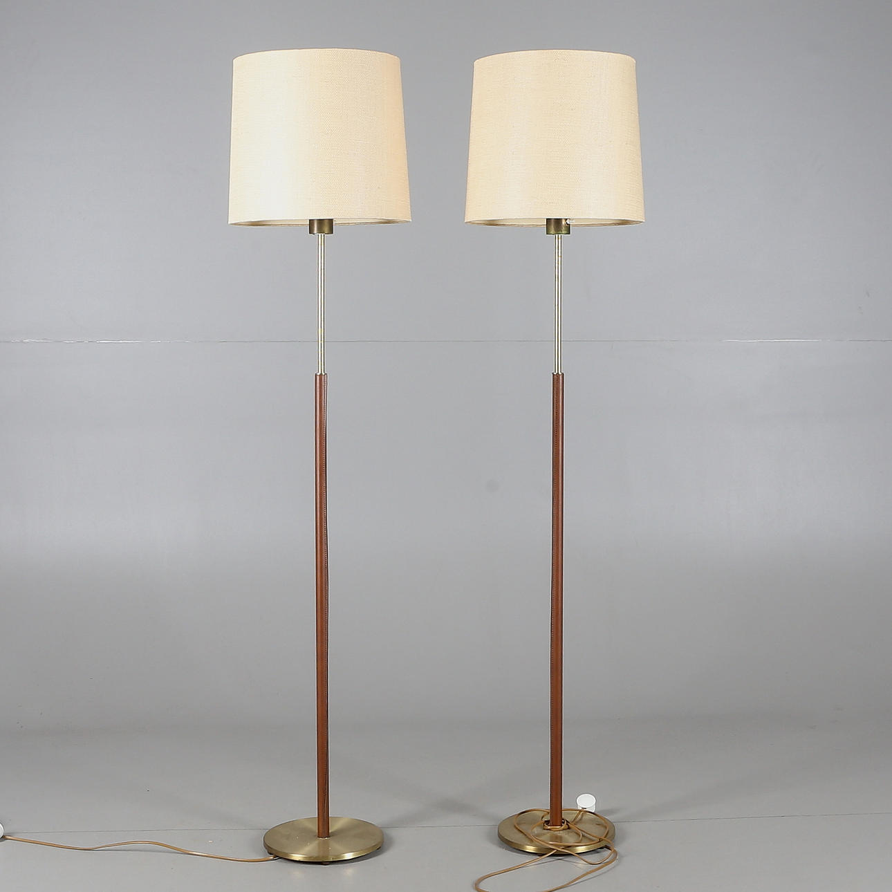 GOLVLAMPOR, ett par, Falkenbergs Belysning, 1900-talets tredje kvartal.