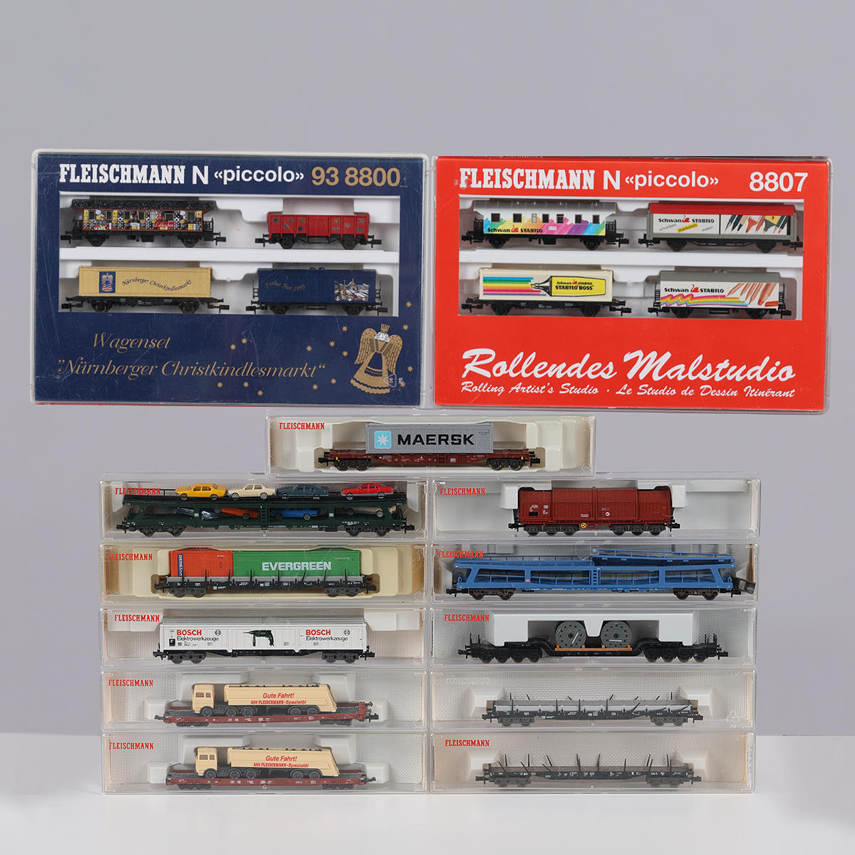 FLEISCHMANN. Mixed goods and transport wagons (19).