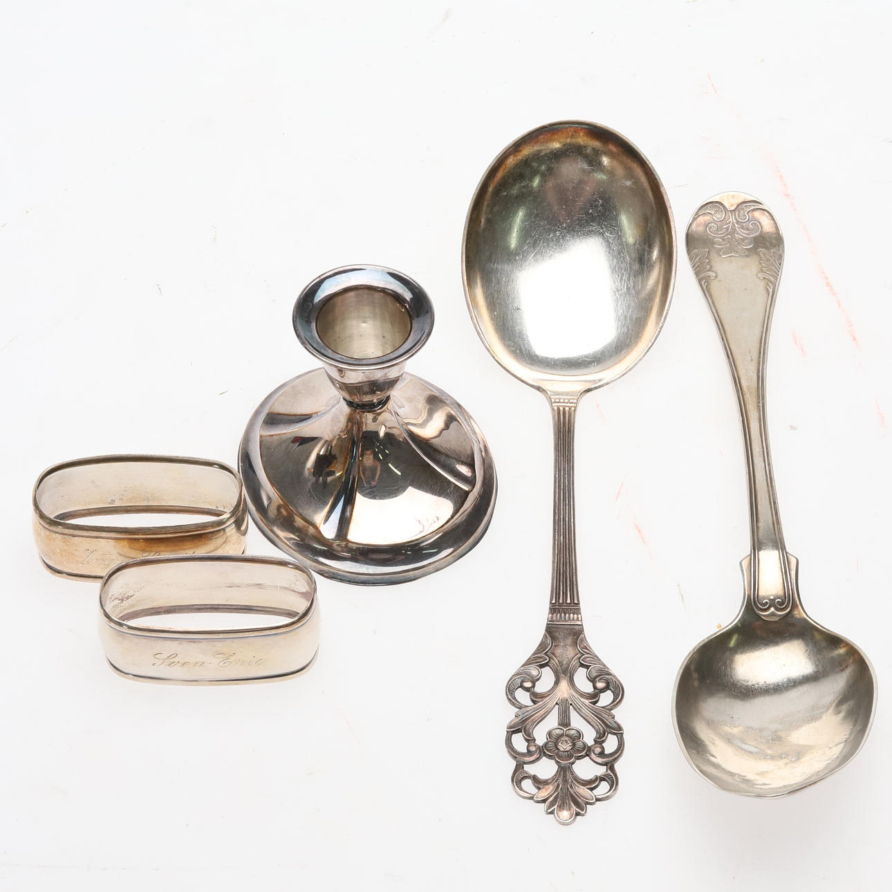 OBJETOS DE PLATA, 5 piezas, 188 gramos.