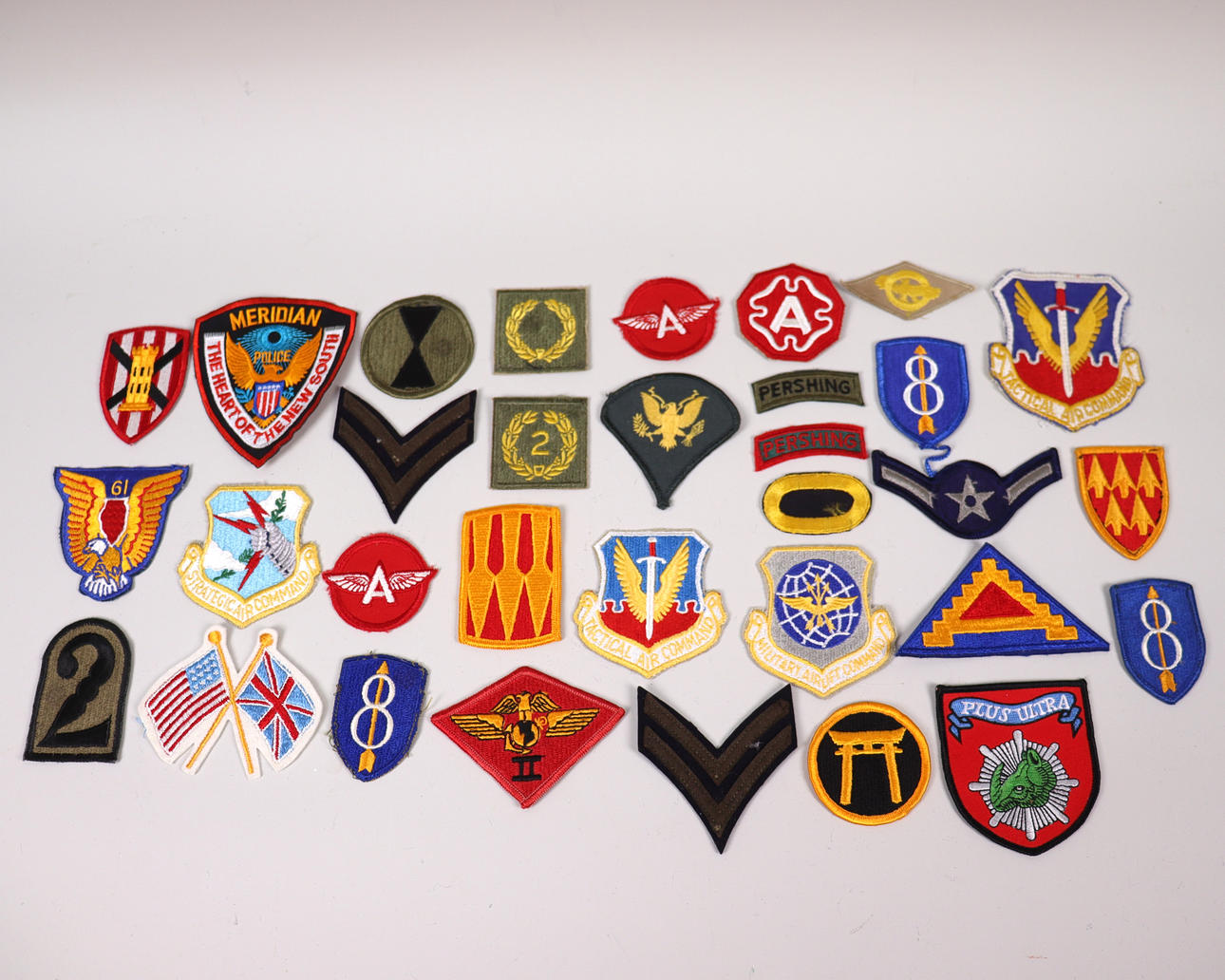 UNIFORM BADGES, USA, 32pcs.