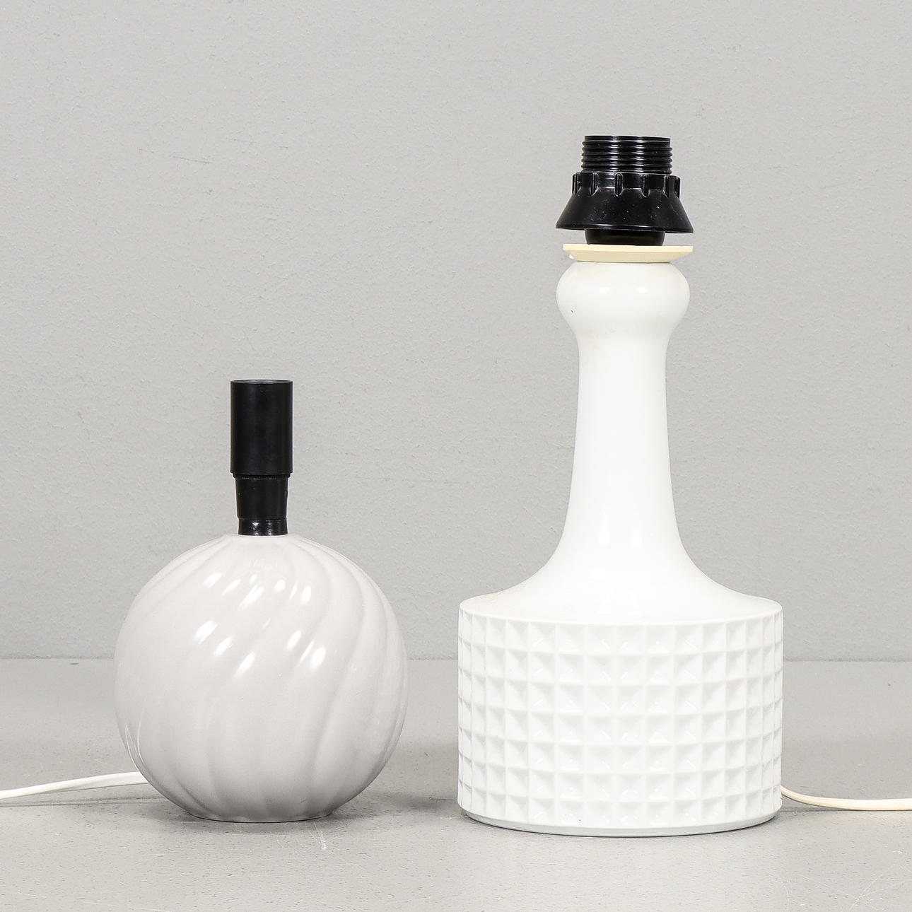 LAMPUN JALAT 2 kpl, posliinia.