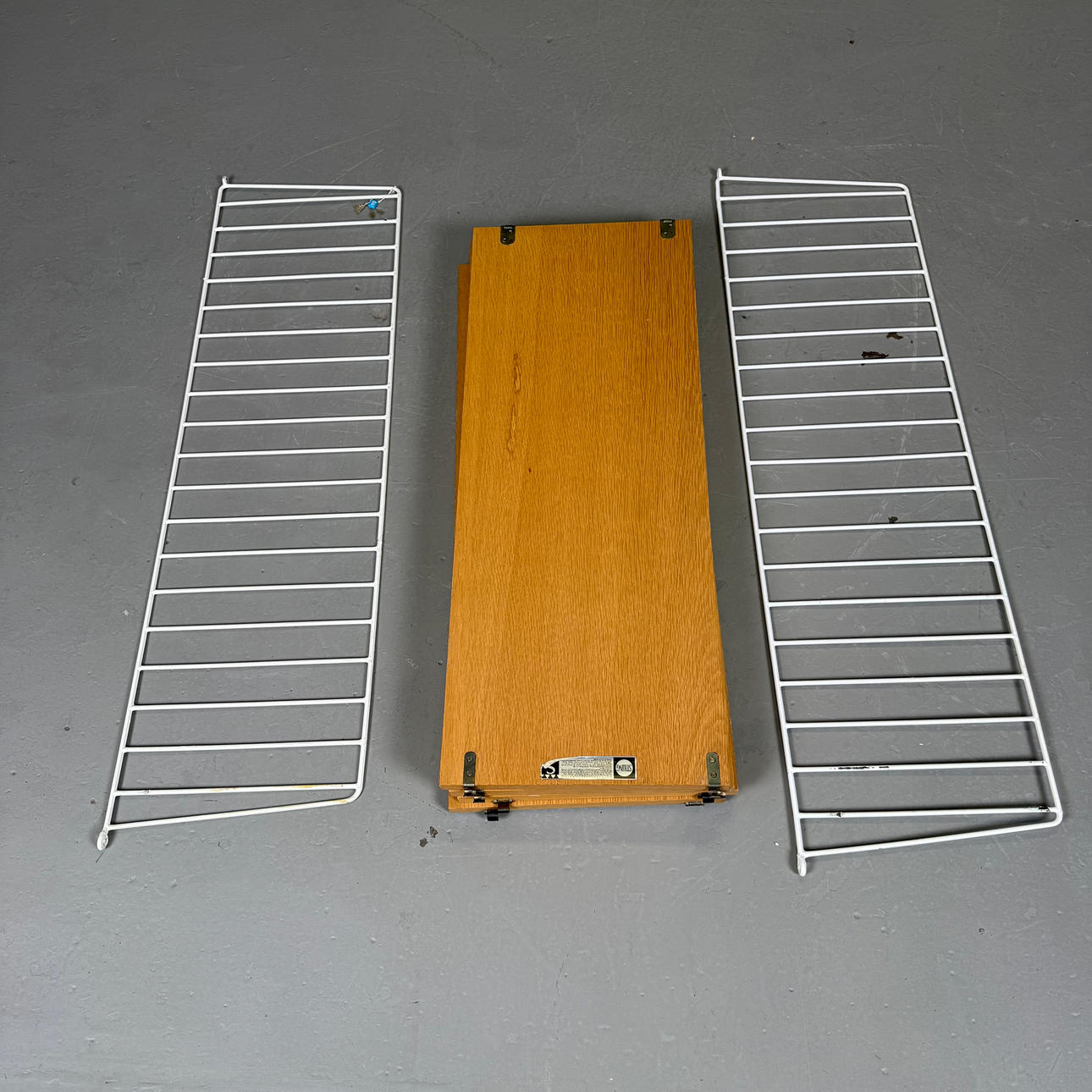 NILS STRINNING. Bokhylla, "String", 1900-tal.