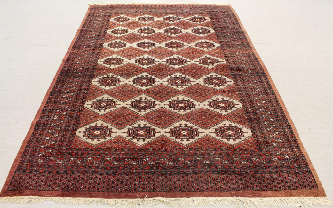 ORIENTALISK MATTA, Pakistan, 185x271 cm.