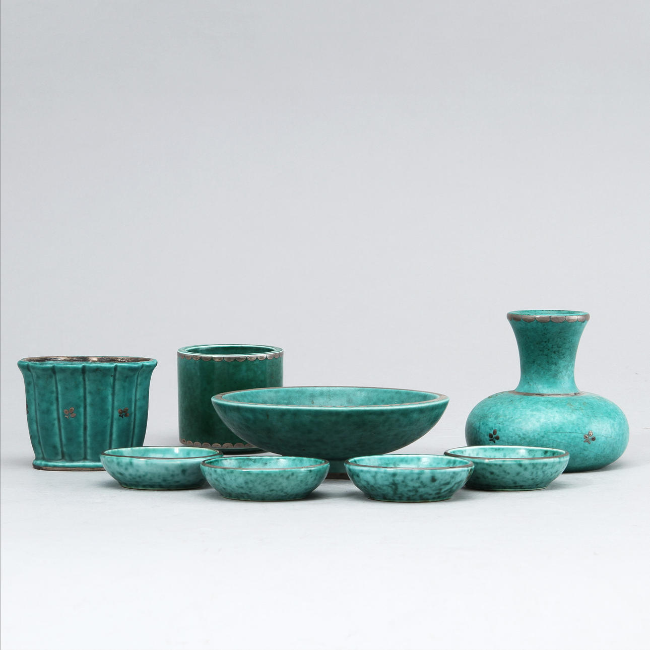 ARGENTAFÖREMÅL, 8 st, stengods. Wilhelm Kåge, Gustavsberg.