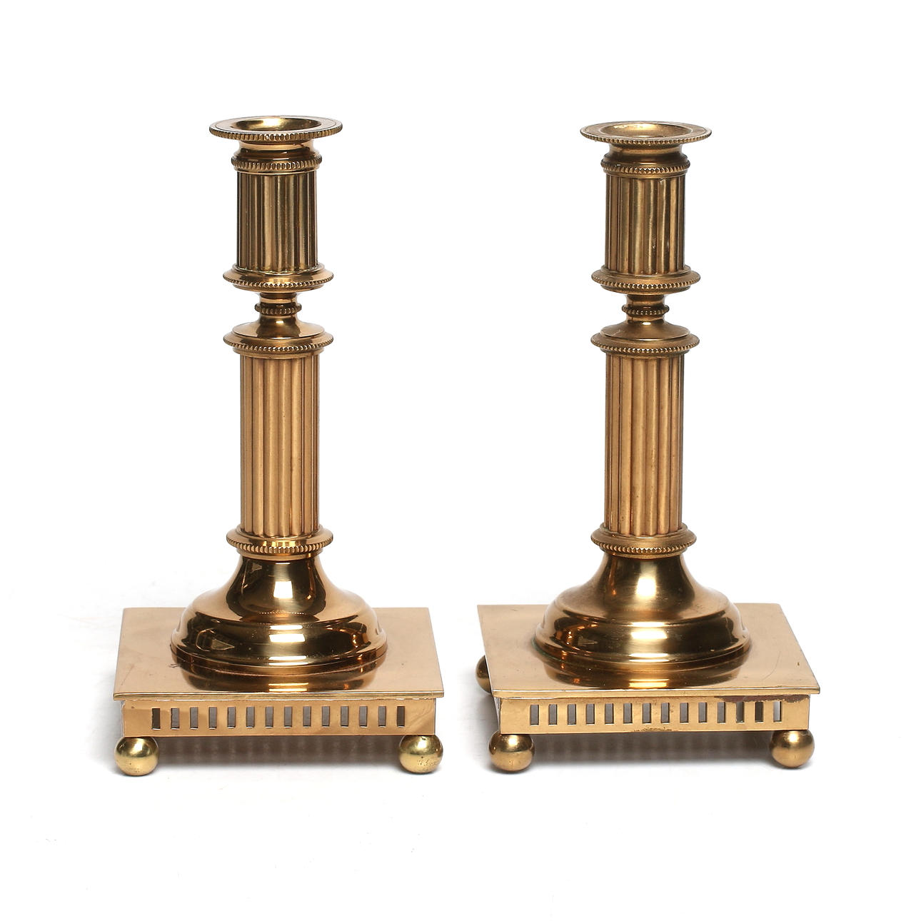 LJUSSTAKAR, ett par, bronsmalm, Mitab, Karlshamn, 1900-talets andra hälft.