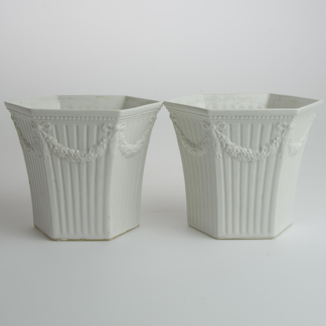 YTTERFODER, 1 par, "Empire", Gustavsberg.