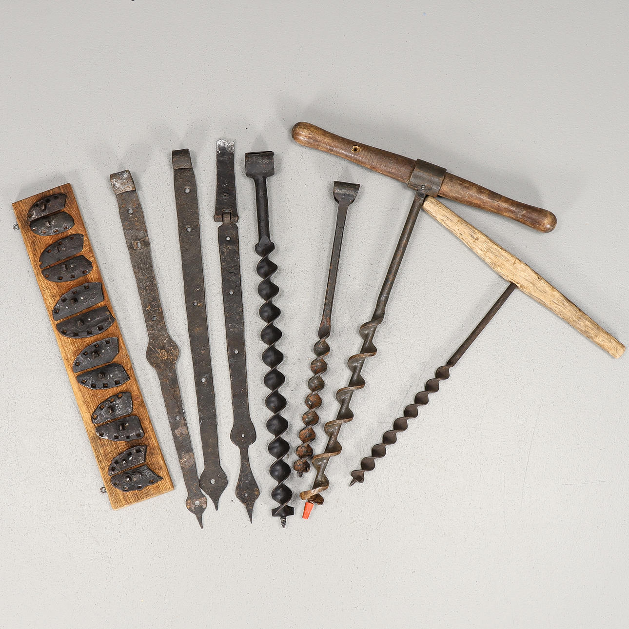 TOOLS AND FITTINGS FORGING.