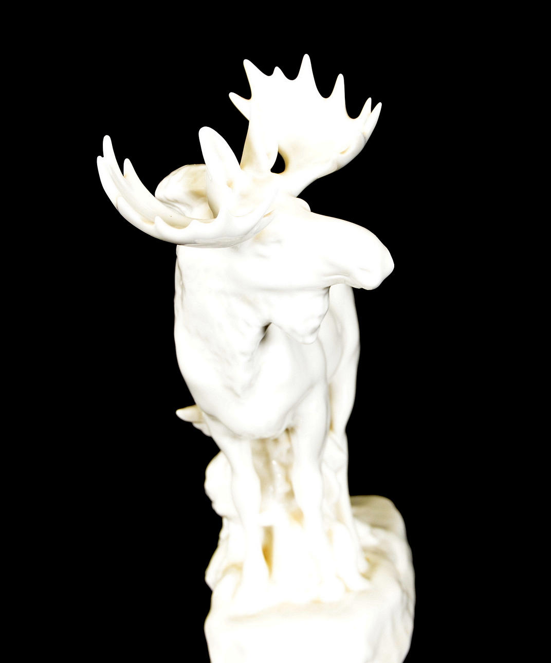 FIGURIN, porslin, älg, Lomonosov, Ryssland, 1900-tal.