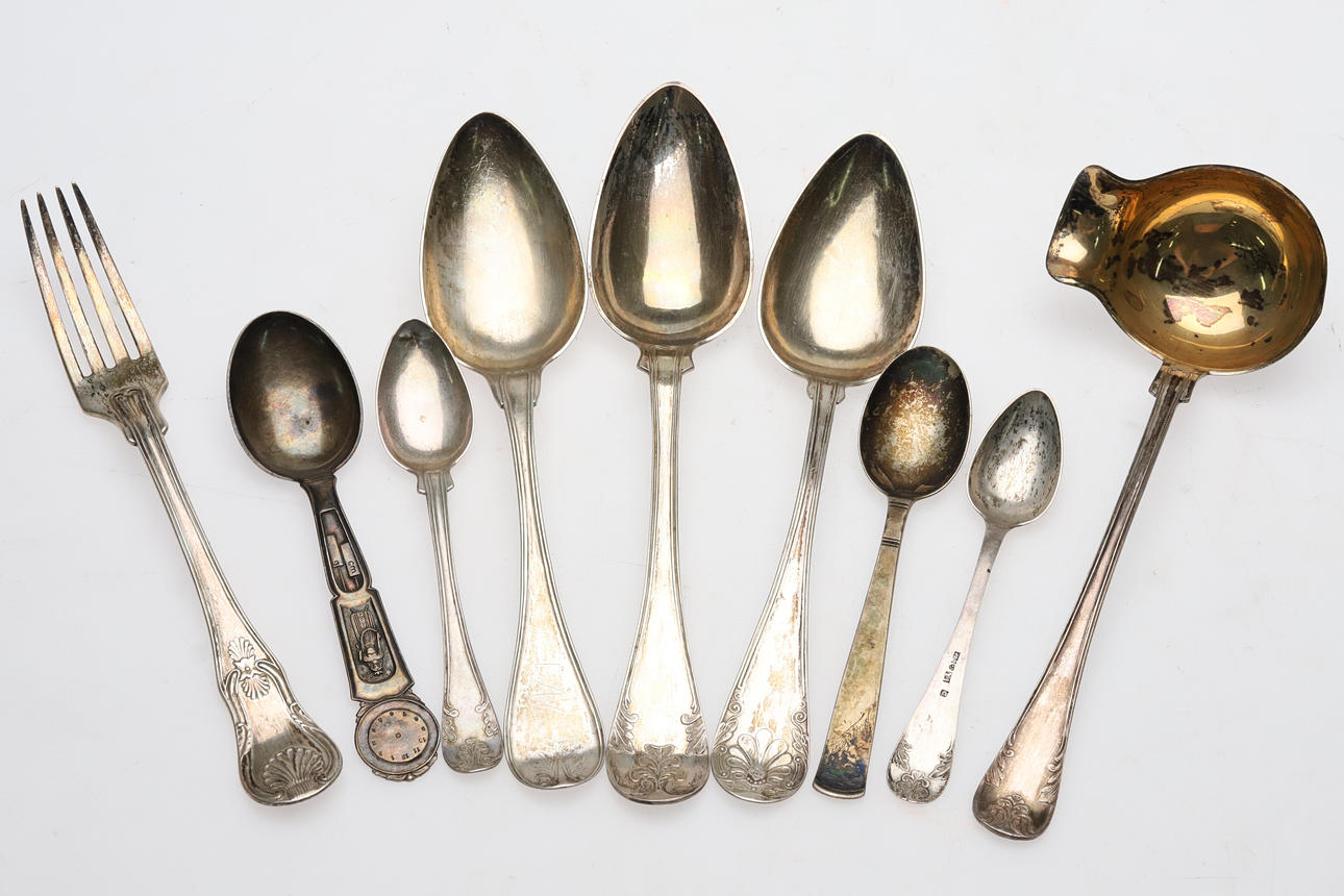 SILVER, 9 pieces, 18th/20th century, 336 grams.