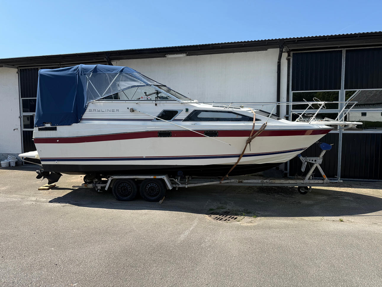 BAYLINER 2455 Cier Sunbridge 1985.
