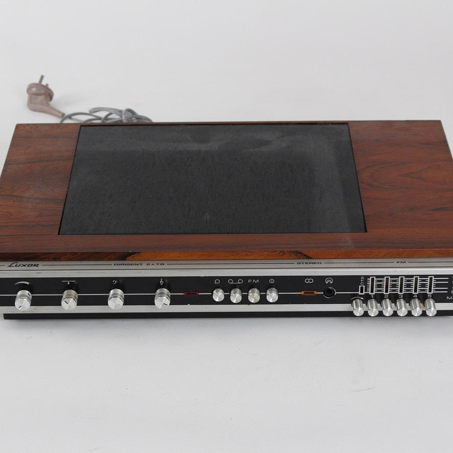 AMPLIFIER WITH RADIO PART, Luxor.