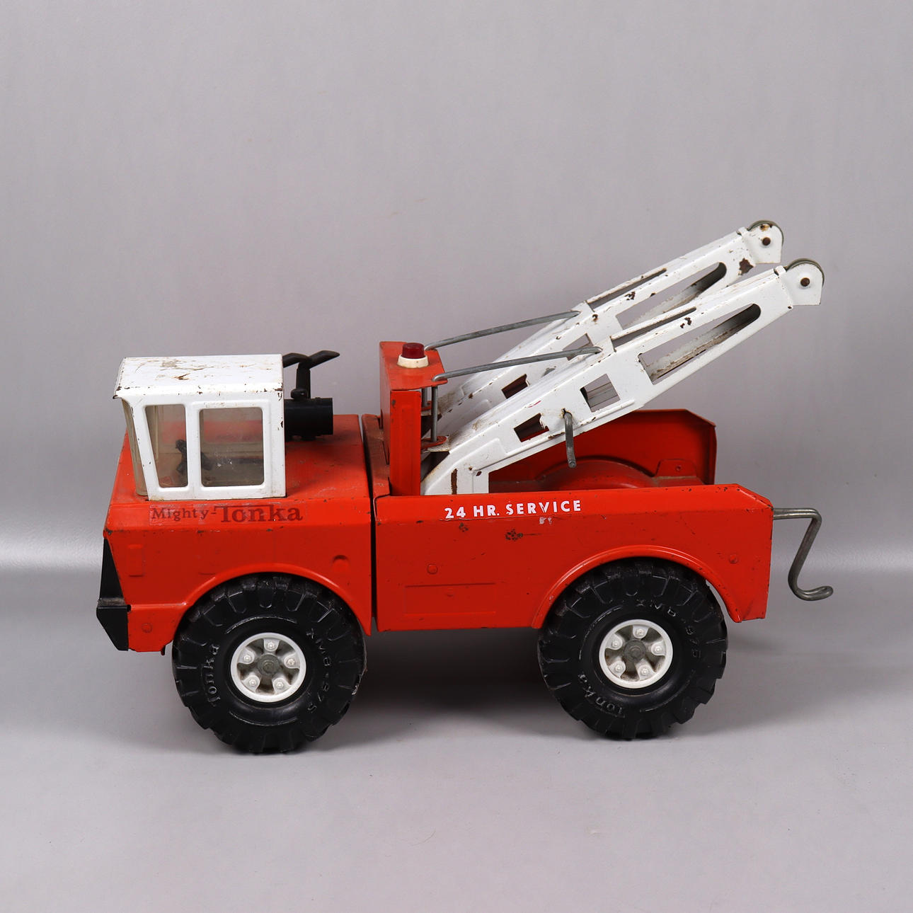 MIGHTY-TONKA, ohutlevyhinausauto.