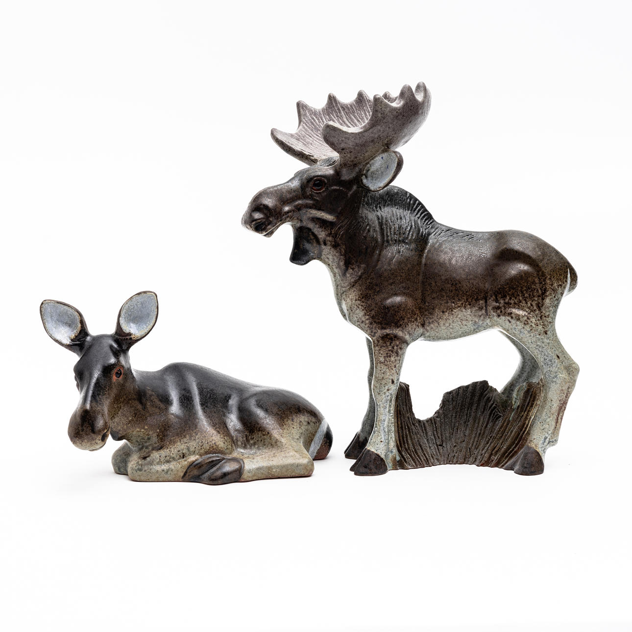 THOMAS HELLSTRÖM. 2 dlr. Elks, figurines, ceramics Nittsjö.